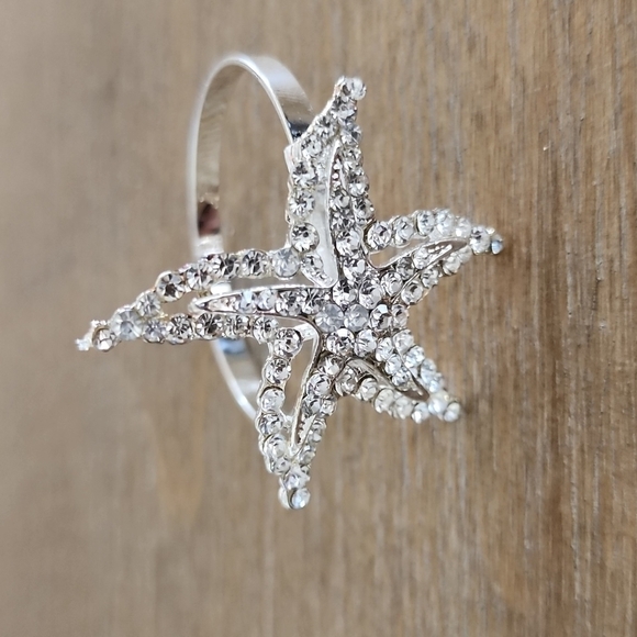 Rhinestone Starfish Napkin Ring Holder - Picture 2 of 3